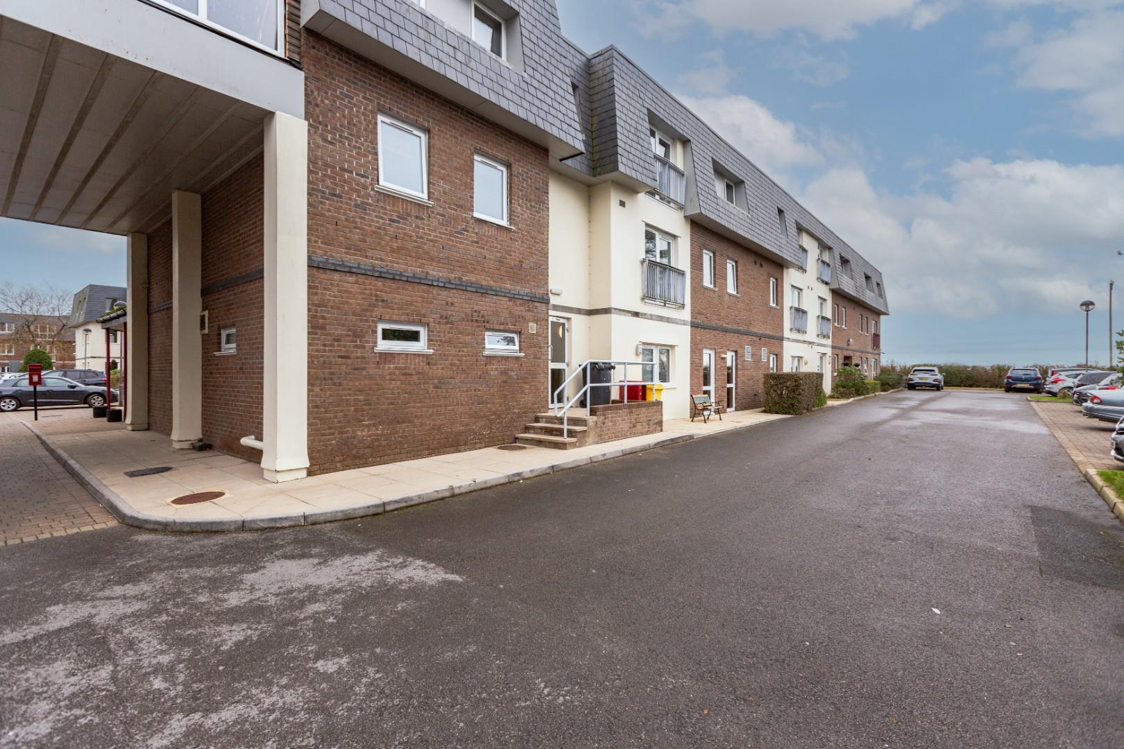 Clyne Common, Swansea, SA3 3JB